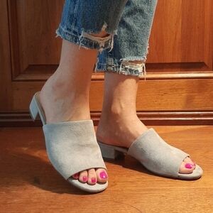Nine West💙Baby BLUE Suede Open-Toe Slide Heels SZ 7.5